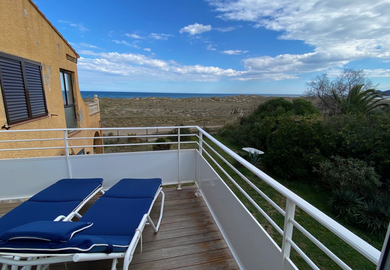 Ferienwohnung in Torroella de Montgri - Apartment in erster Linie mit Meerblick