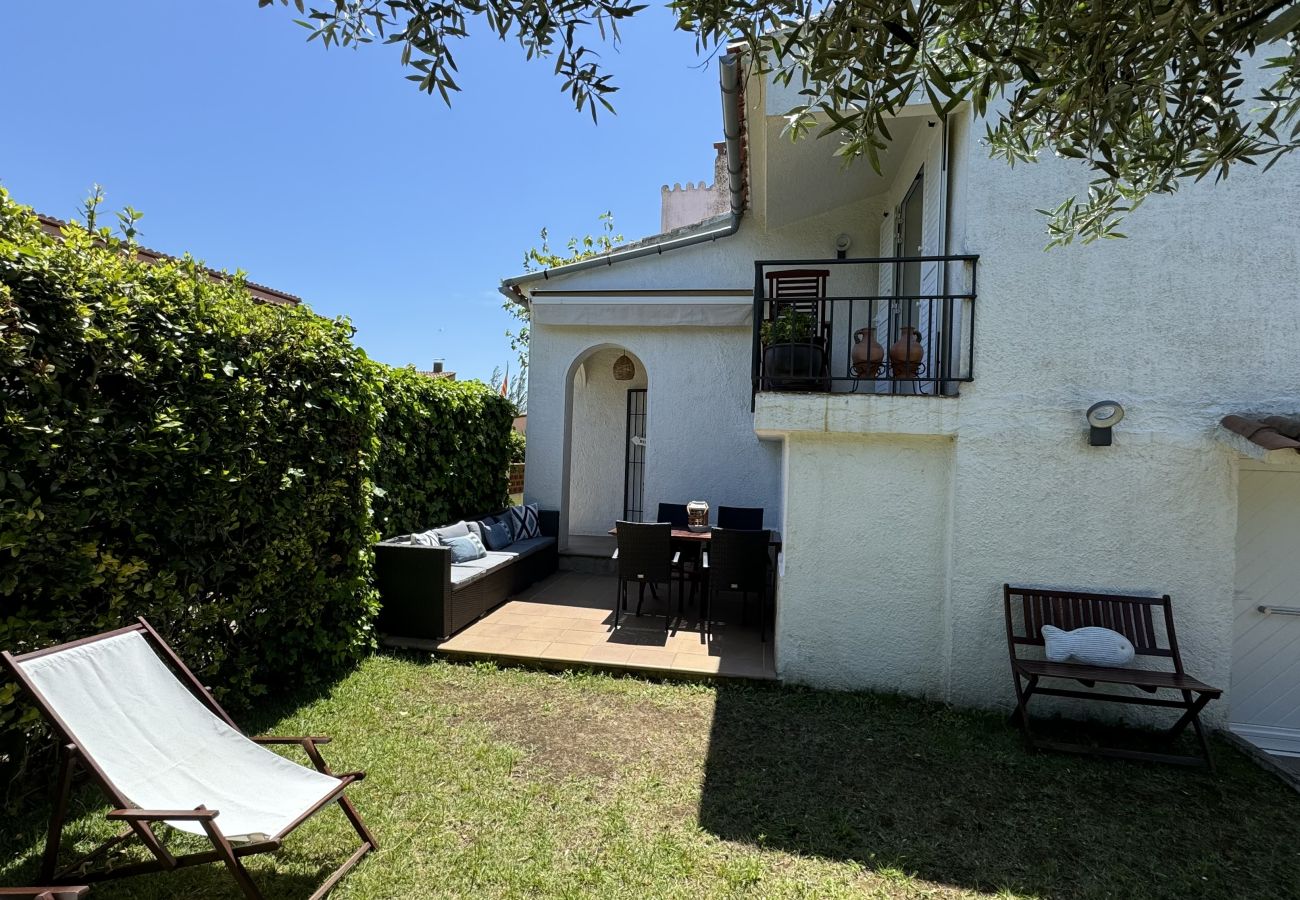 Stadthaus in Torroella de Montgri - Maison rénovée n°44 avec jardin privatif proche de la plage