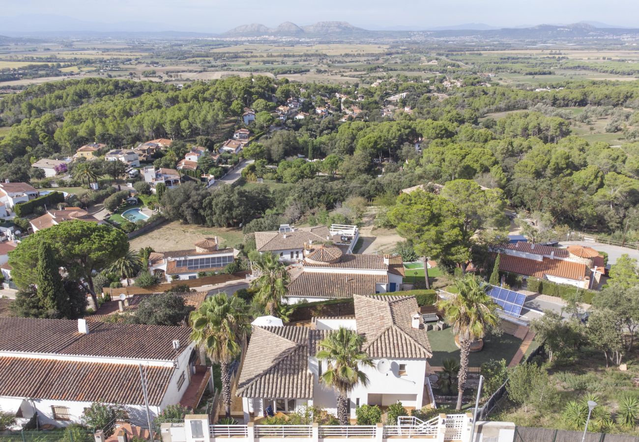 Ferienhaus in Pals - Casa a 4 vientos con piscina en Pals