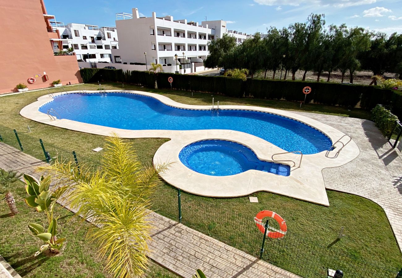 Ferienwohnung in Vera playa - Paraíso de Vera 1º- 350M Strand, WiFi & Terrasse