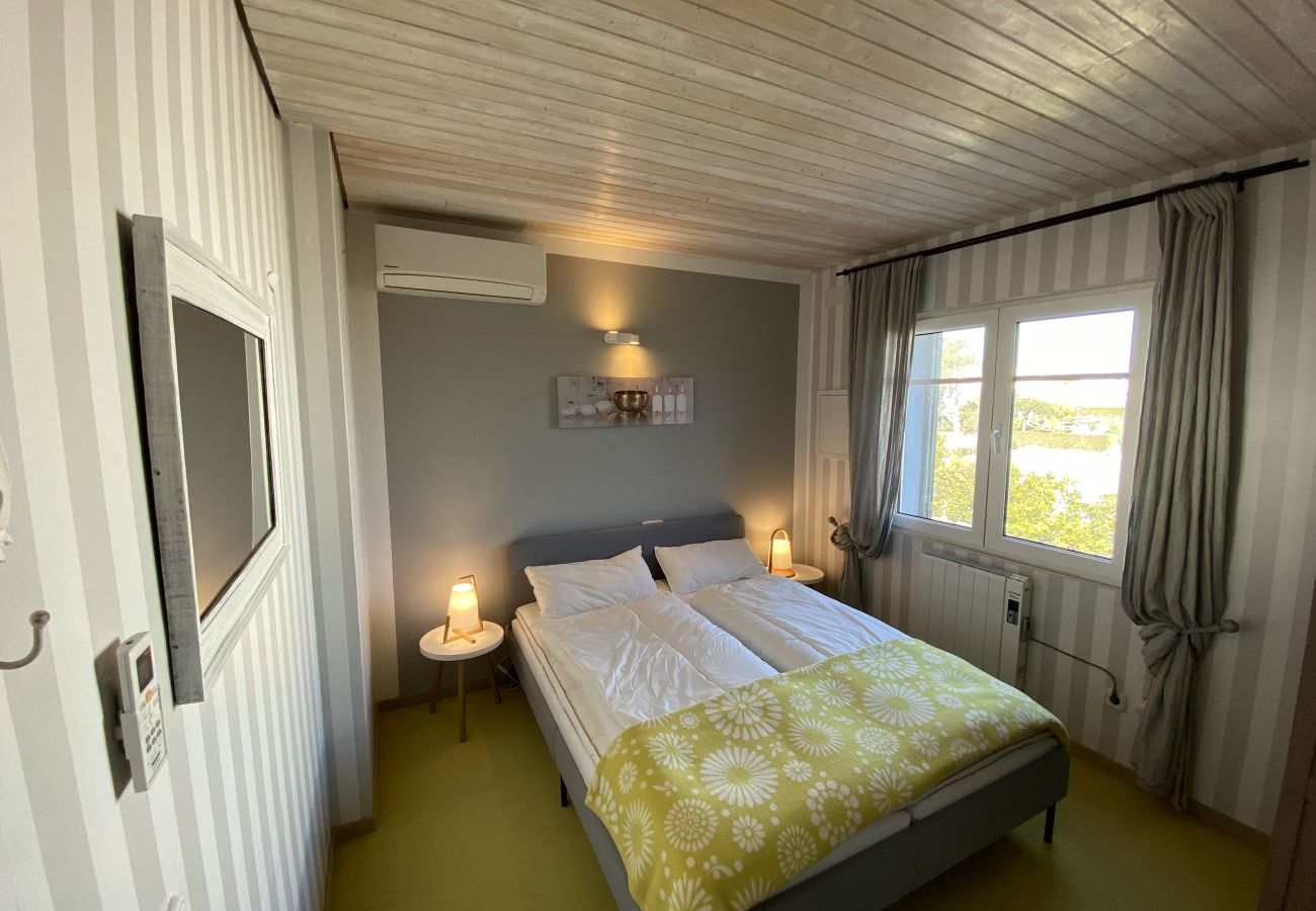 Appartement in Torroella de Montgri - Direct aan het strand met zeezicht