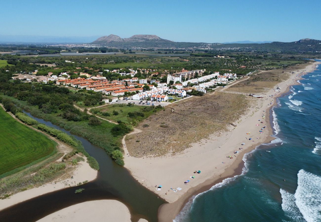 Herenhuis in Torroella de Montgri - Huis 124126 met privétuin en gemeenschappelijk zwembad vlakbij het strand