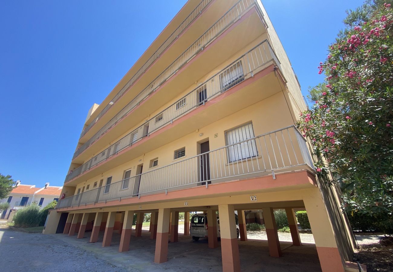 Appartement in Torroella de Montgri - Appartement dicht bij het strand met airco en parkeergelegenheid