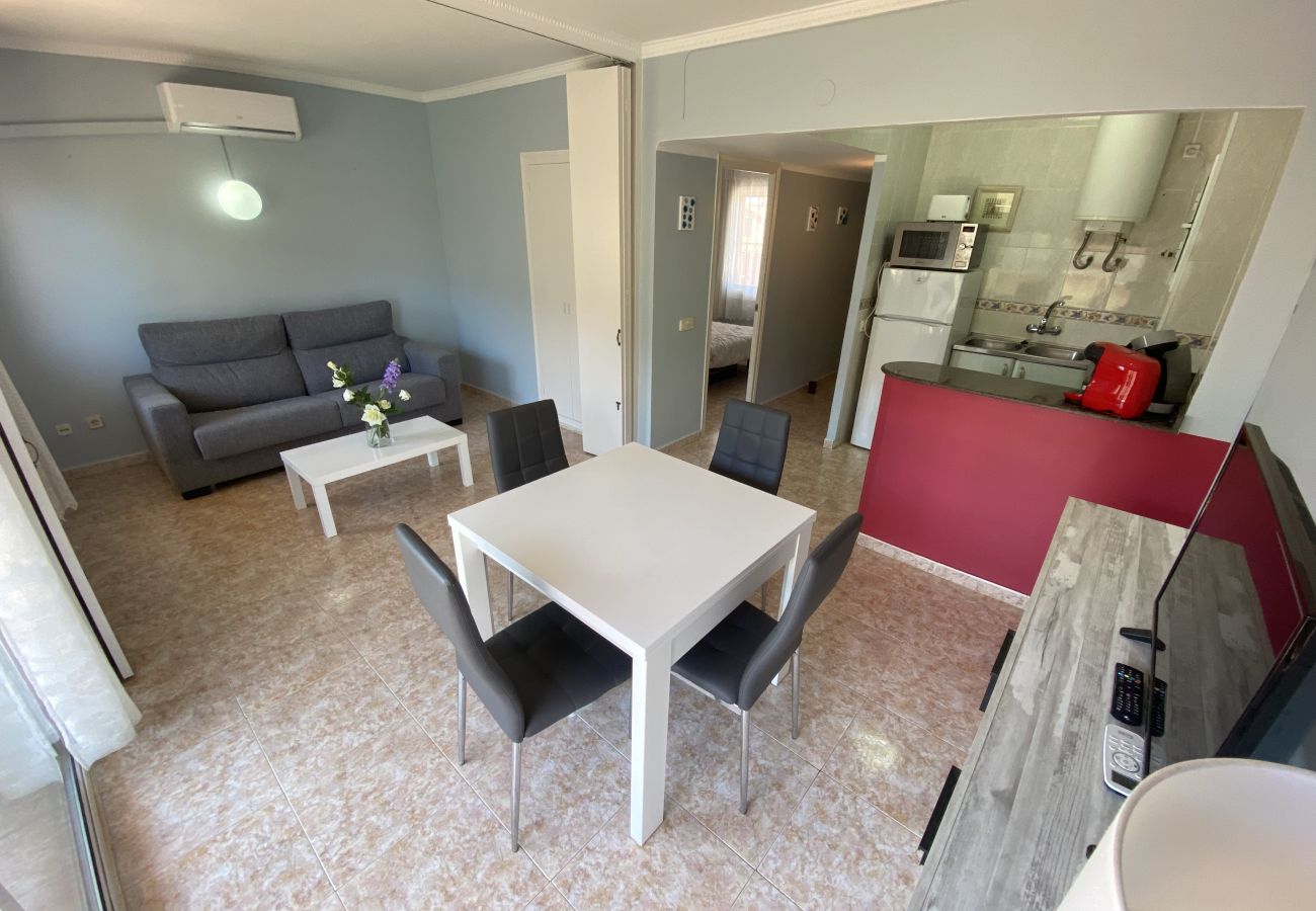 Appartement in Torroella de Montgri - Appartement dicht bij het strand met airco en parkeergelegenheid