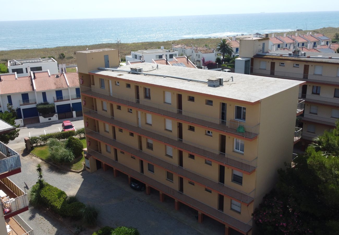 Appartement in Torroella de Montgri - Appartement dicht bij het strand met airco en parkeergelegenheid