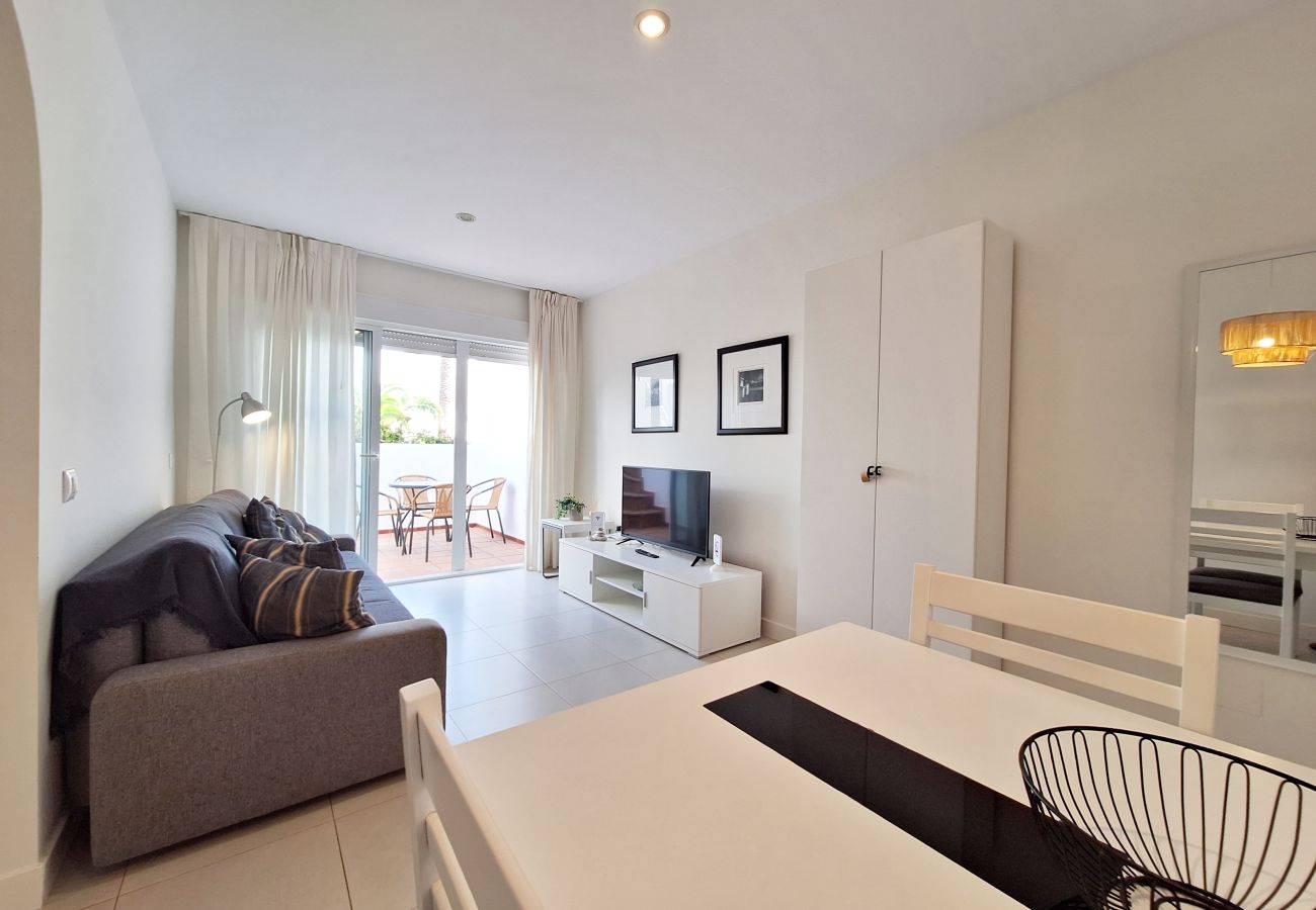 Apartamento en Vera playa - Torrelaguna Ático - WiFi, solarium & piscina comunitaria