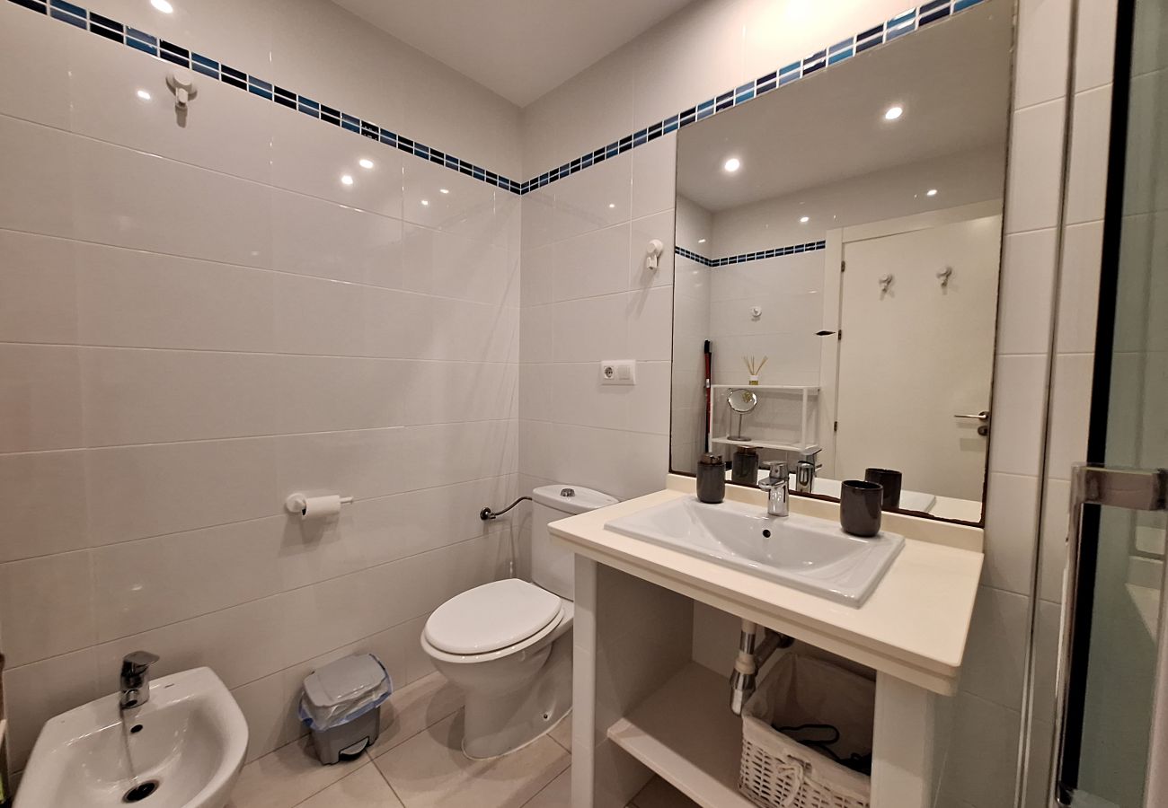 Apartamento en Vera playa - Torrelaguna Ático - WiFi, solarium & piscina comunitaria