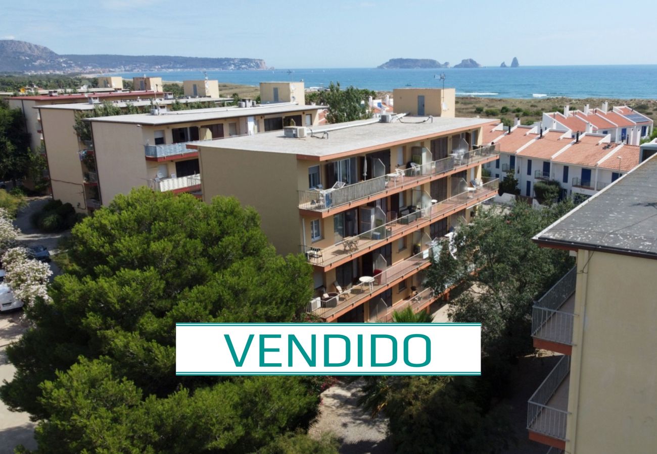 Apartamento en Torroella de Montgri - Apartamento turistico cerca de la playa con aire y parking