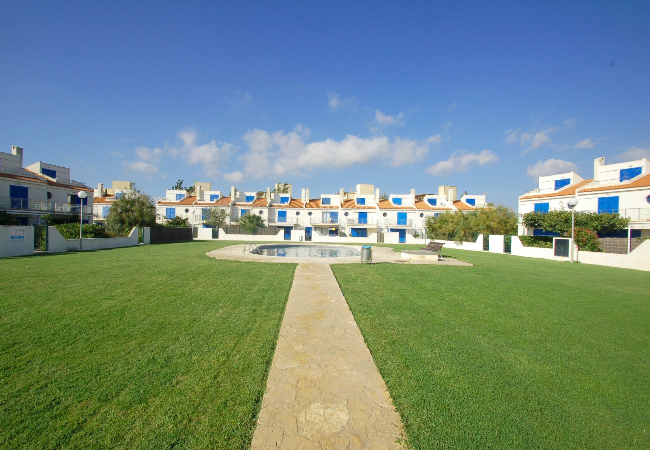 Chalet à Torroella de Montgri - Maison 9 en bord de mer avec piscine