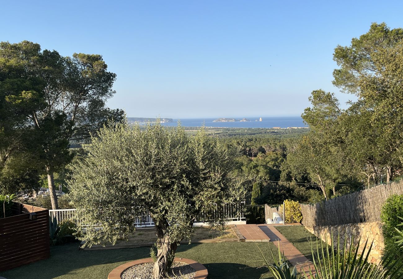 Maison à Pals - Villa indépendante avec vue et piscine à Pals