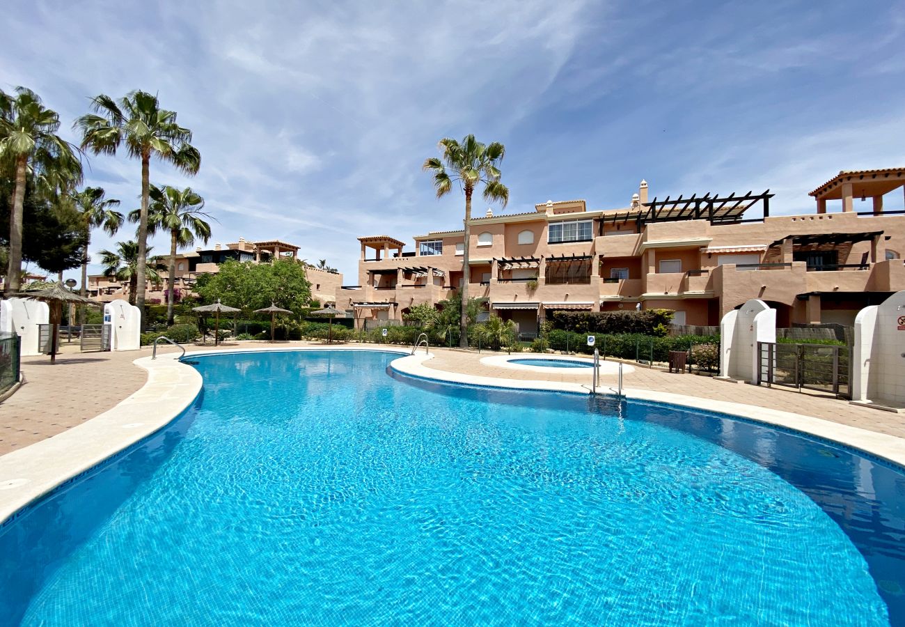 Apartment in Vera playa - Verazul Bajo - WiFi, private garden & communal pool