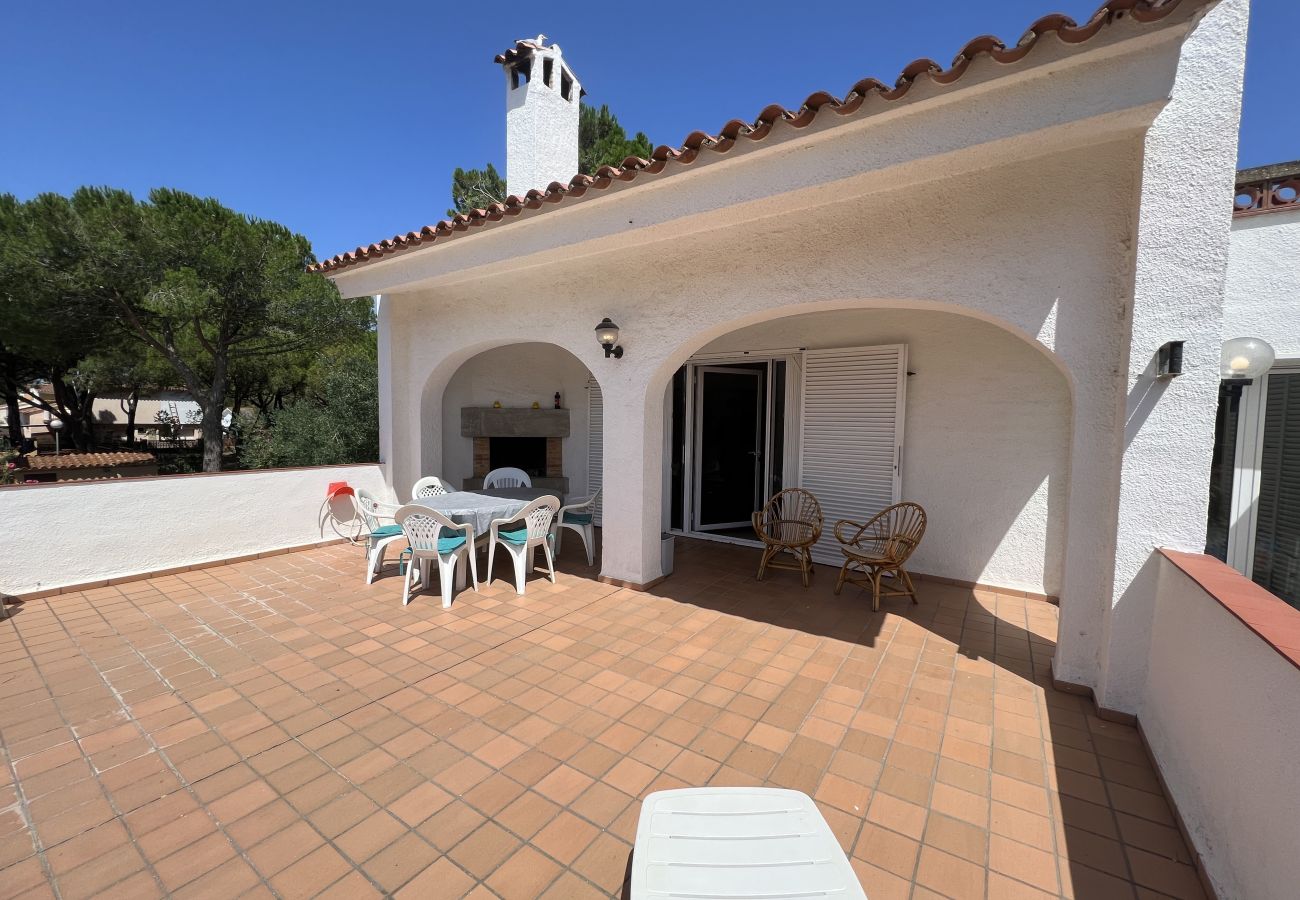 Villa in Torroella de Montgri - Villa with private pool