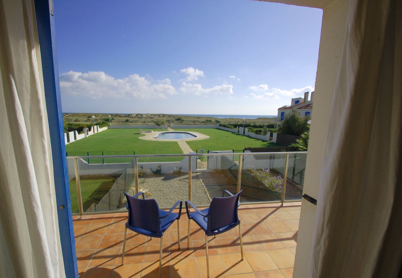 Semi-detached house in Torroella de Montgri - House 9 on the seafront with pool